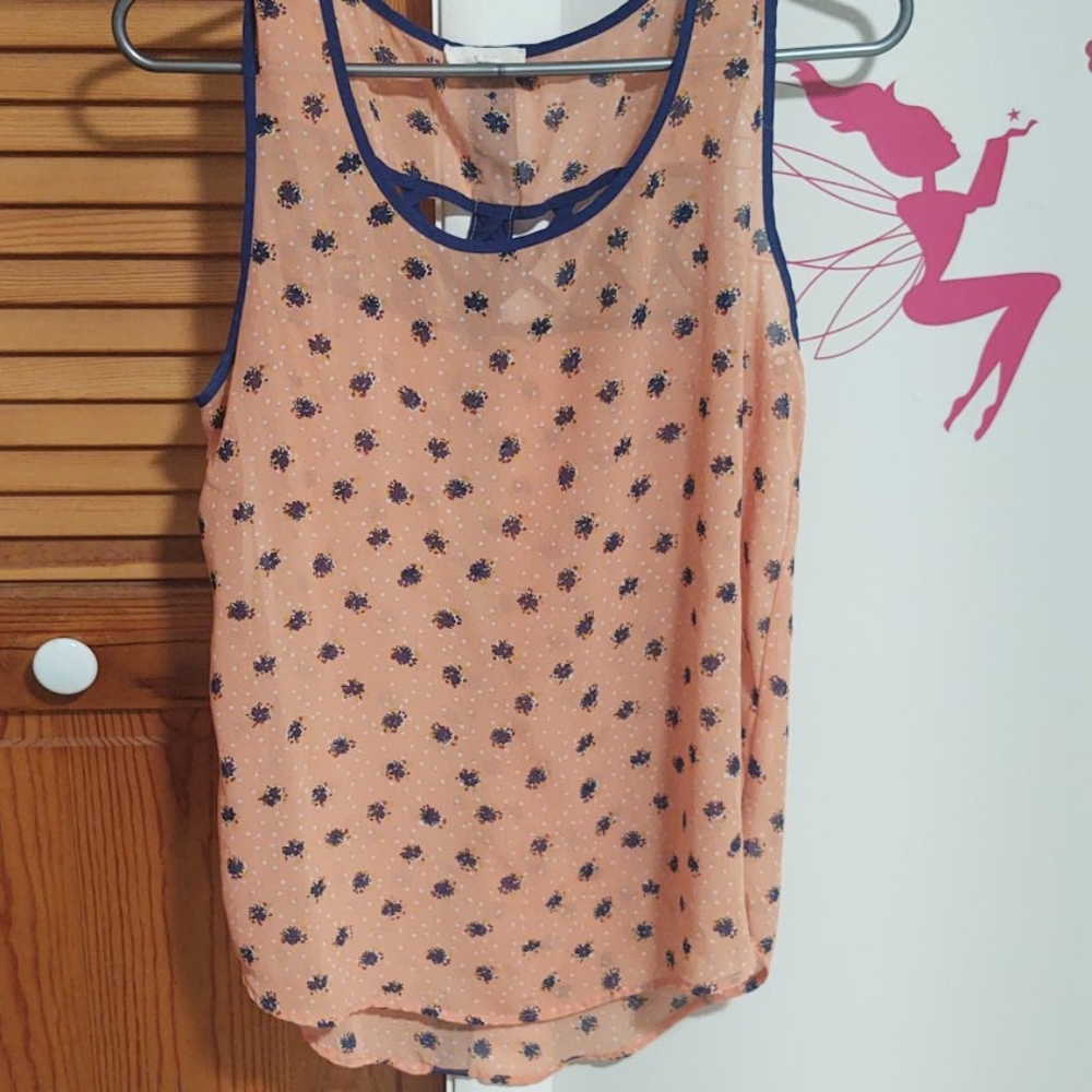 Cute top